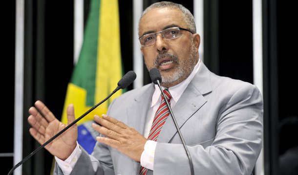 Plenário do Senado Federal durante sessão não deliberativa ordinária. Em discurso, senador Paulo Paim (PT-RS). Foto: Waldemir Barreto/Agência Senado