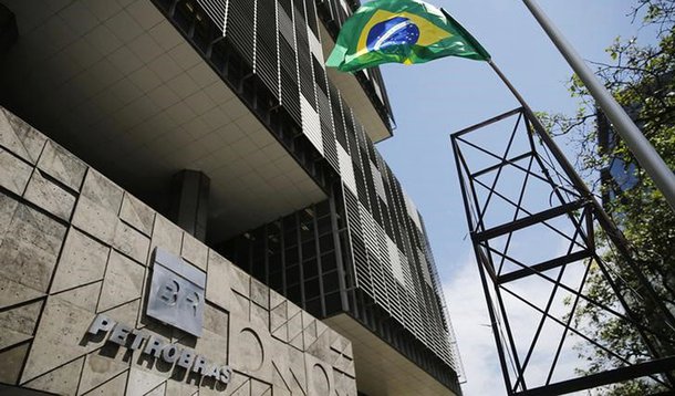 Sede da Petrobras, no centro do Rio de Janeiro. 04/03/2015. REUTERS/Sergio Moraes