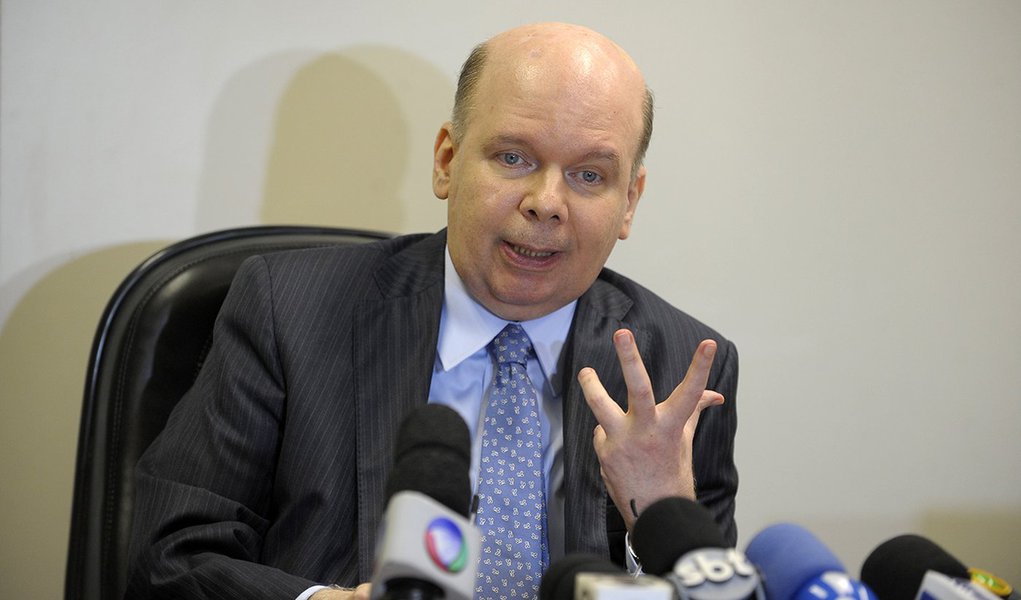 Rio de Janeiro - O juiz da Vara de Execuções Penais, Eduardo Oberg, fala da transferência dos policiais militares presos no Batalhão Especial Prisional (BEP) para a penitenciária, em Niterói (Tomaz Silva/Agência Brasil)