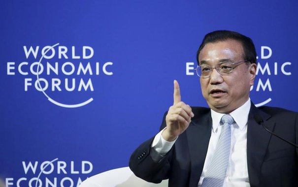 Premiê chinês, Li Keqiang, no Fórum Econômico Mundial em Dalian, na China. 09/09/2015 REUTERS/Jason Lee