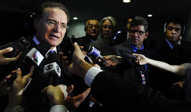 Presidente do Senado Federal, senador Renan Calheiros (PMDB-AL), concede entrevista. Foto: Marcos Oliveira/Agência Senado