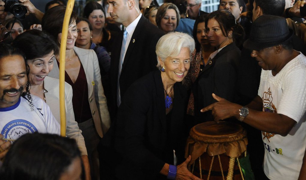 A diretora-geral do Fundo MonetÃ¡rio Internacional (FMI), Christine Lagarde, visita o TelefÃ©rico do AlemÃ£o,  zona norte do Rio. (Tomaz Silva/AgÃªncia Brasil)