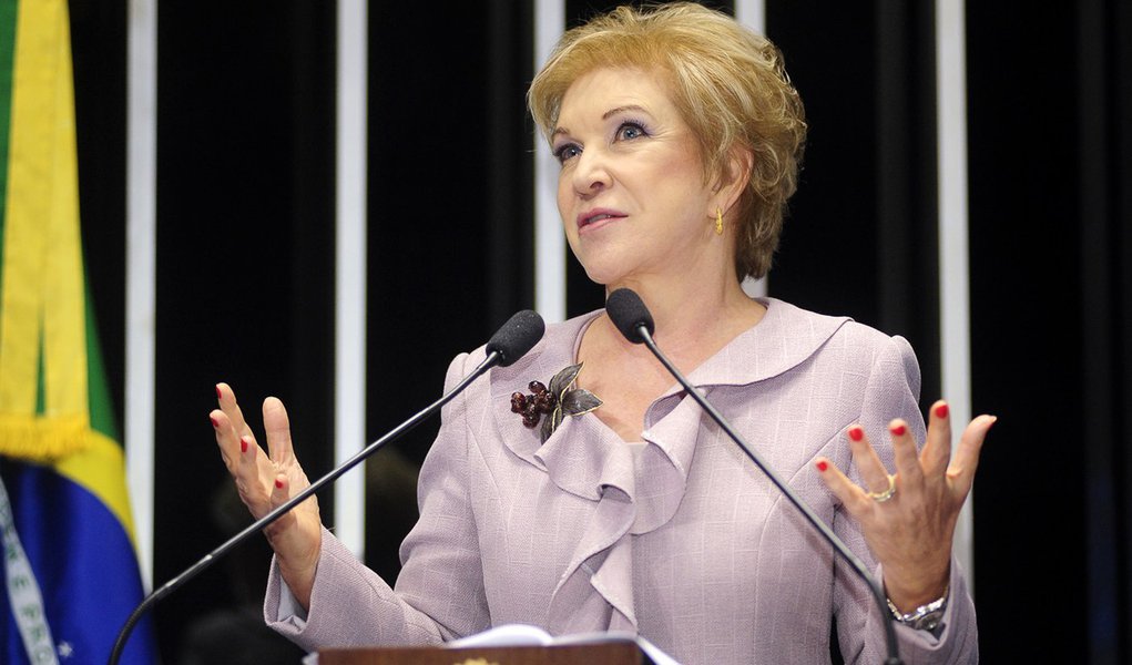 Plenário do Senado Federal durante sessão deliberativa ordinária. Em discurso, senadora Marta Suplicy (PMDB-SP). Foto: Waldemir Barreto/Agência Senado