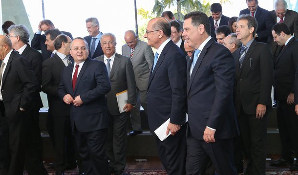 Brasília- DF 30-07-2015 Foto Lula Marques/Agência PT Presidenta Dilma reunida com governadores no palácio da Alvorada.