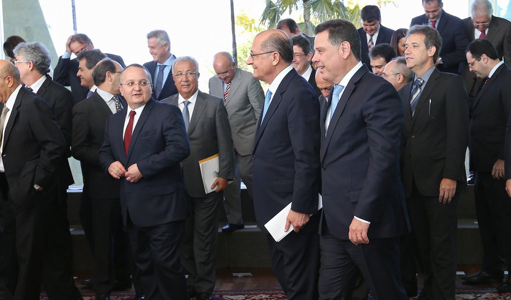 Brasília- DF 30-07-2015 Foto Lula Marques/Agência PT Presidenta Dilma reunida com governadores no palácio da Alvorada.