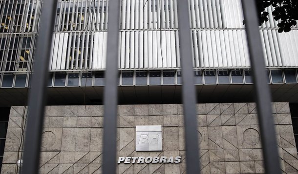 Sede da Petrobras no Rio de Janeiro. 14/11/2014 REUTERS/Sergio Moraes