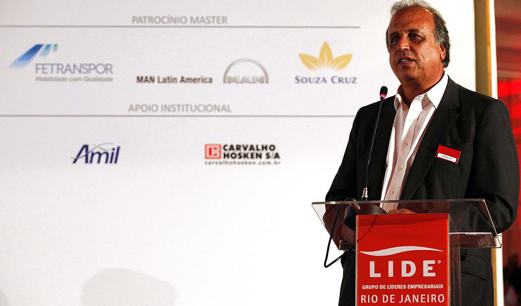 Rio de Janeiro - RJ - 12.01.2015 - Governador Luiz Fernando Pezão participa de almoço-debate promovido pelo LIDE-Rio (Grupo de Líderes Empresariais), no Hotel Copacabana Palace, em Copacabana na zona sul do Rio. Foto: Bruno Itan