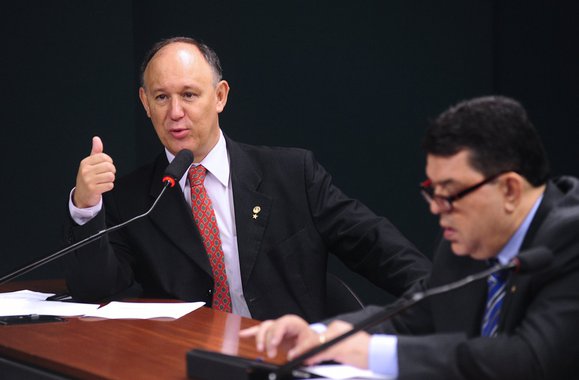 13/04/2011- Brasília- DF, Brasil-   O deputado Pepe Vargas.  oto: Gustavo Lima/ Câmara dos Deputados