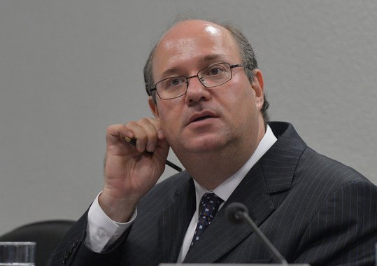 A Comissão de Assuntos Econômicos (CAE) debate, em audiência pública, a economia brasileira, com ênfase nas perspectivas de crescimento sustentado para os próximos anos.  Ilan Goldfajn,economistga-chefe do Itaú Unibanco.

