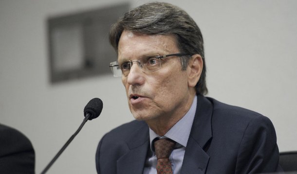 Helio Doyle, membro da ComissÃ£o da MÃ©moria e Verdade do Sindicato dos Jornalistas do Distrito Federal, durante audiÃªncia da SubcomissÃ£o Permanente da MemÃ³ria, Verdade e JustiÃ§a sobre a violaÃ§Ã£o de direitos humanos praticadas contra jornalistas dur