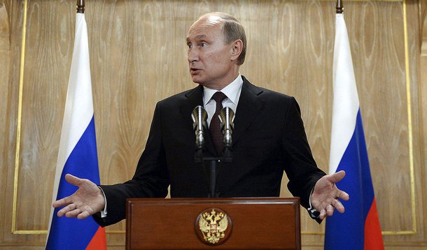 Presidente russo, Vladimir Putin, durante coletiva de imprensa apÃ³s encontro de paÃ­ses asiÃ¡ticos e europeus, em MilÃ£o. 17/10/2014. REUTERS/Vasily Maximov/Pool