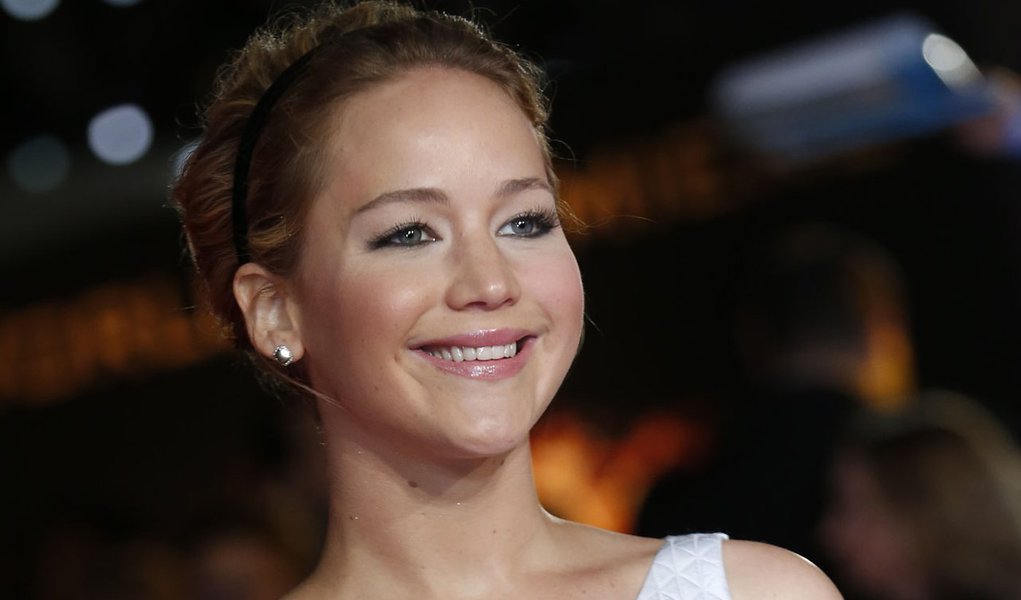Atriz Jennifer Lawrence na premiÃ¨re do novo "Jogos Vorazes", em Londres. 10/11/2014 REUTERS/Luke MacGregor