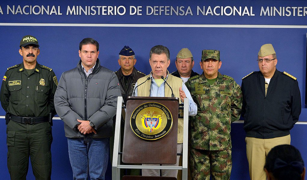 Presidente da ColÃ´mbia, Juan Manuel Santos, durante coletiva de imprensa em BogotÃ¡. 16/11/2014. REUTERS/Javier Casella/Colombian Presidency/Handout via Reuters