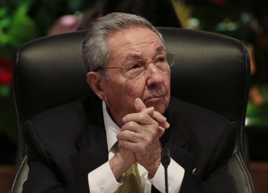 Presidente de Cuba, Raúl Castro, durante cúpula da Alba em Havana no fim de semana passado. 14/12/2014 REUTERS/Enrique De La Osa