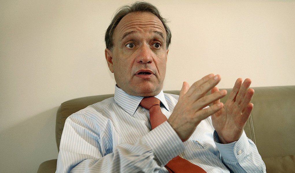 Murilo Ferreira, chief executive officer of Vale SA, speaks during an interview in Rio de Janeiro, Brazil, on Tuesday, July 19, 2011. Vale SA, the world's largest iron-ore producer, will have discipline in making acquisitions, Ferreira said, a week after 