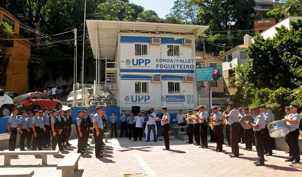 UPP Coroa/Fallet/Fogueteiro comemora 2 anos de pacificação