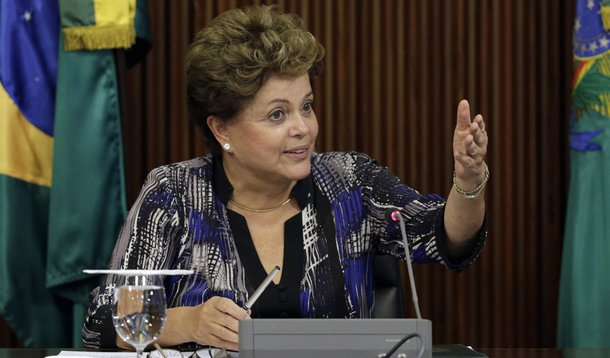 Presidente Dilma Rousseff fala durante reuniÃ£o no PalÃ¡cio do Planalto. 01/12/2014. REUTERS/Ueslei Marcelino