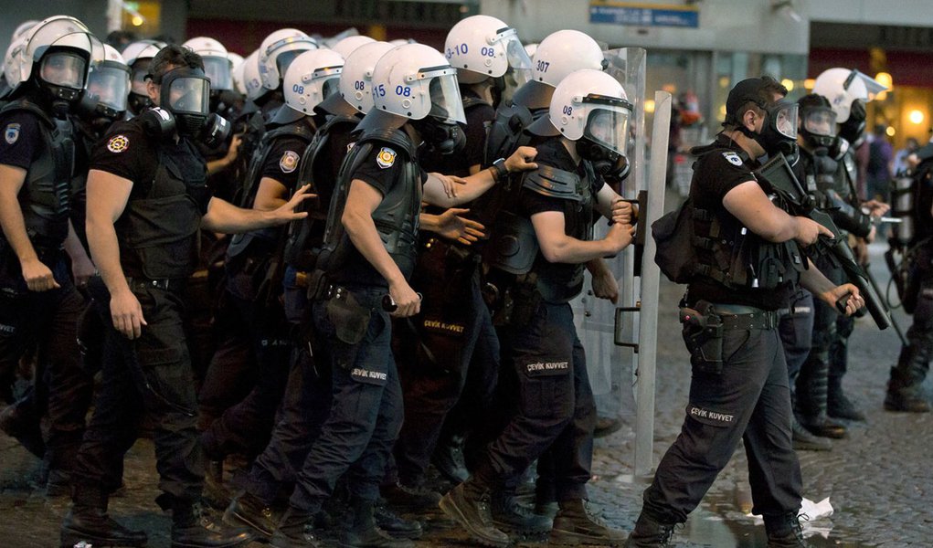  Turkish police 