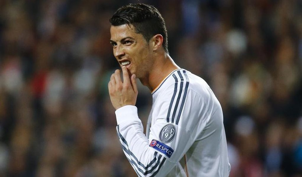 Jogador do Real Madrid Cristiano Ronaldo durante a final da Liga dos Campeões contra o Atlético de Madri no Estádio da Luz, em Lisboa. Cristiano Ronaldo está com tendinite na região do joelho esquerdo, disse a Federação Portuguesa de Futebol em comunicado