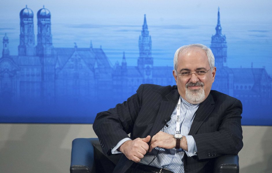 Iran's Foreign Minister Mohammad Javad Zarif attends the annual Munich Security Conference February 2, 2014. REUTERS/Lukas Barth (GERMANY - Tags: POLITICS)