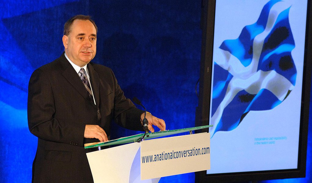 Picture by Chris Watt 07887 554 193
Scotlands First Minister Alex Salmond and Depute First Minister Nicola Sturgeon, at the launch of Choosing Scotland's Future - a White Paper on a possible independence referendum.