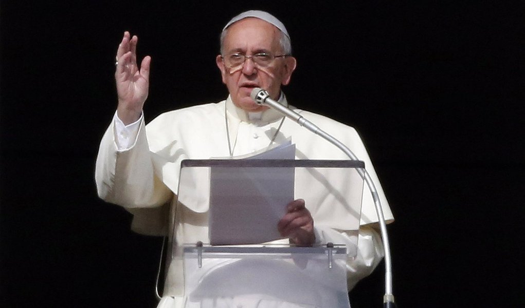 Pope Francis delivers a speech during  the Angelus prayer from the window of the Apostolic palace in Saint Peter's Square at the Vatican January 12, 2014. Pope Francis said on Sunday he will next month elevate 19 prelates to the rank of cardinal, his firs