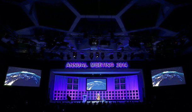 DAVOS/SWITZERLAND, 25JAN14 - Zoe Keating, Cellist and Composer, USA; Young Global Leader preformes during the closing session 'A Leap of Faith' at the Annual  Meeting 2014 of the World Economic Forum at the congress centre in Davos, January 25, 2014. 

