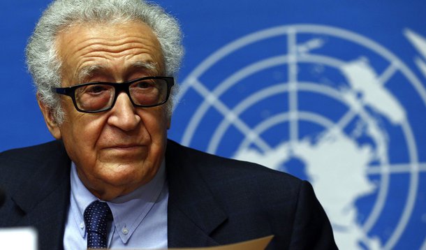 U.N.-Arab League envoy for Syria Lakhdar Brahimi pauses during a news conference at the United Nations European headquarters in Geneva January 31, 2014.   REUTERS/Denis Balibouse (SWITZERLAND - Tags: POLITICS)