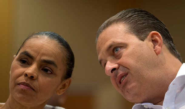 DF - PARTIDO/REDE/ASSINATURAS - POLÍTICA - ATENÇÃO, SENHORES EDITORES: MATÉRIA COM EMBARGO. PUBLICAÇÃO LIBERADA A PARTIR DE DOMINGO,   DIA 26 DE JANEIRO DE 2014. A ex-senadora, Marina Silva e o governador de Pernambuco,   Eduardo Campos, durante o Seminár