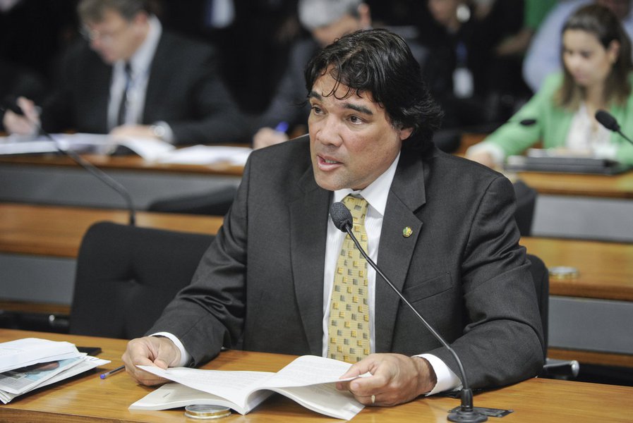 Senador Lobão Filho (PMDB-MA) 