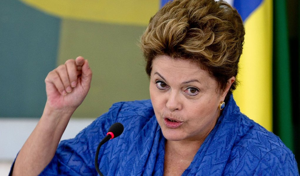 "Não temos medida nenhuma para segurar o dólar"