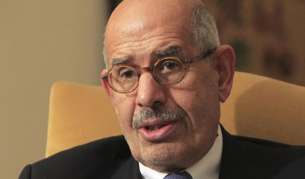 El Baradei assume como vice no Egito