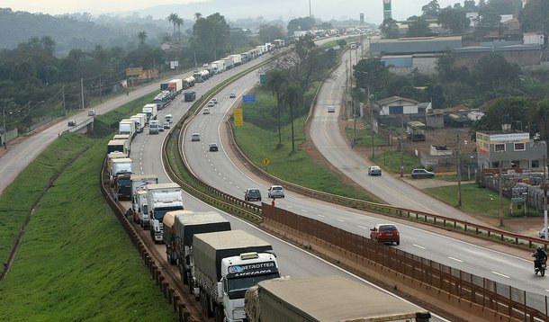 Justiça determina desbloqueio de rodovias em MG