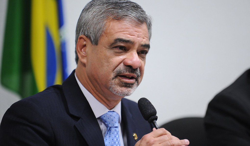 "Não adianta fazer discussão de perfumaria"