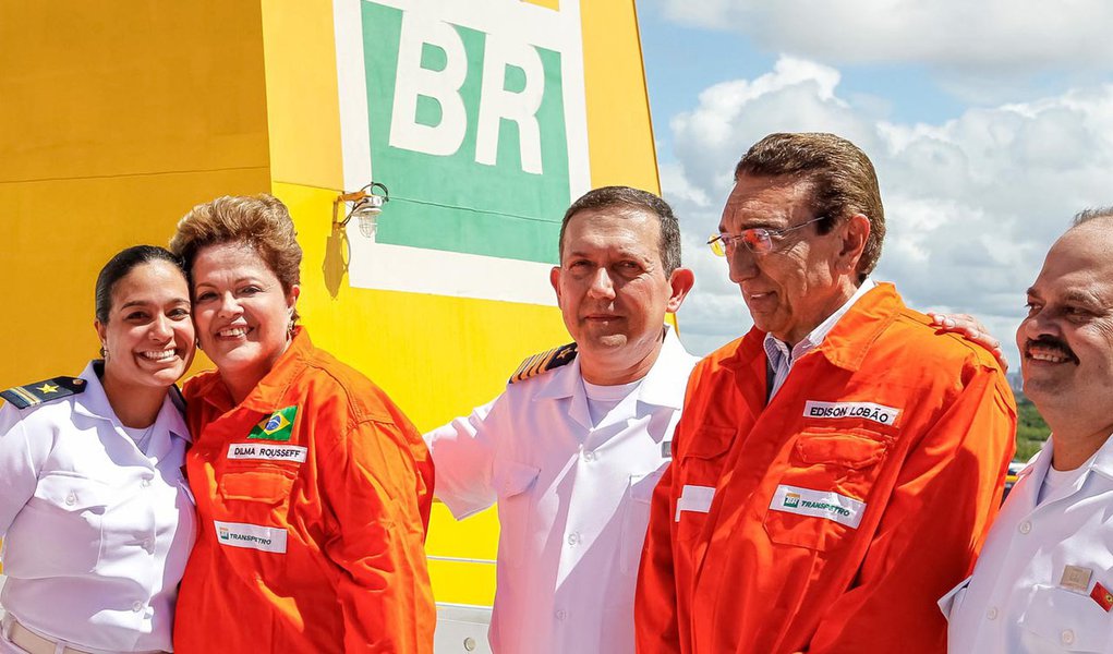 Dilma sobre Bolsa Família: boato "criminoso"