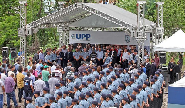 02/12/2013 - Instalação das Unidades de Polícia Pacificadora do Lins e Camarista Méier. Foto Marcelo Horn