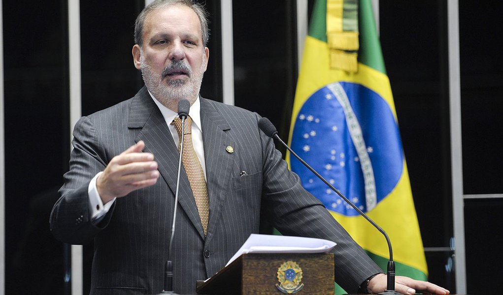 'Desindustrialização já impacta na economia'