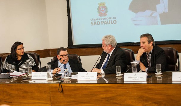Delfim diz que não sabia de torturas na ditadura