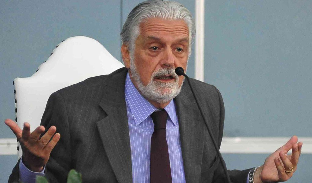 Qual é a dificuldade com os professores, governador?