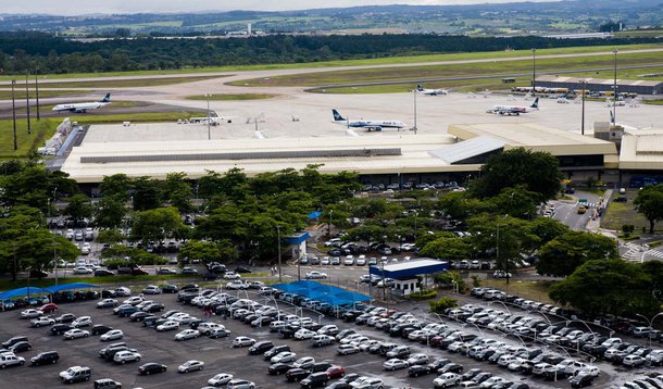 CAMPINAS, SP, BRASIL, 04-01-2011 09h52: Aeroporto Viracopos em Campinas. Após decisão do governo, o aeroporto será privatizado e sofrerá reformas.( Foto: Alessandro Shinoda/Folhapress, MERCADO ) ***EXCLUSIVO FOLHA***