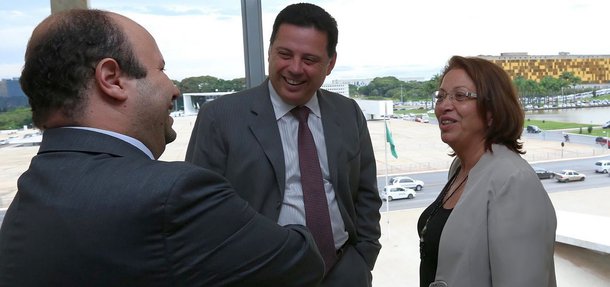 Parceria acelera entrega de hospitais no Entorno
