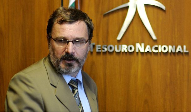 Data: 06/05/2011
Editoria: Financas
Reporter: Luciana Otoni e Ribamar Oliveira
Pauta: Ping com o secretario do Tesouro Nacional
Personagem: Arno Augustin, Secertario do Tesouro Nacional.
Foto: Ruy Baron/Valor                    