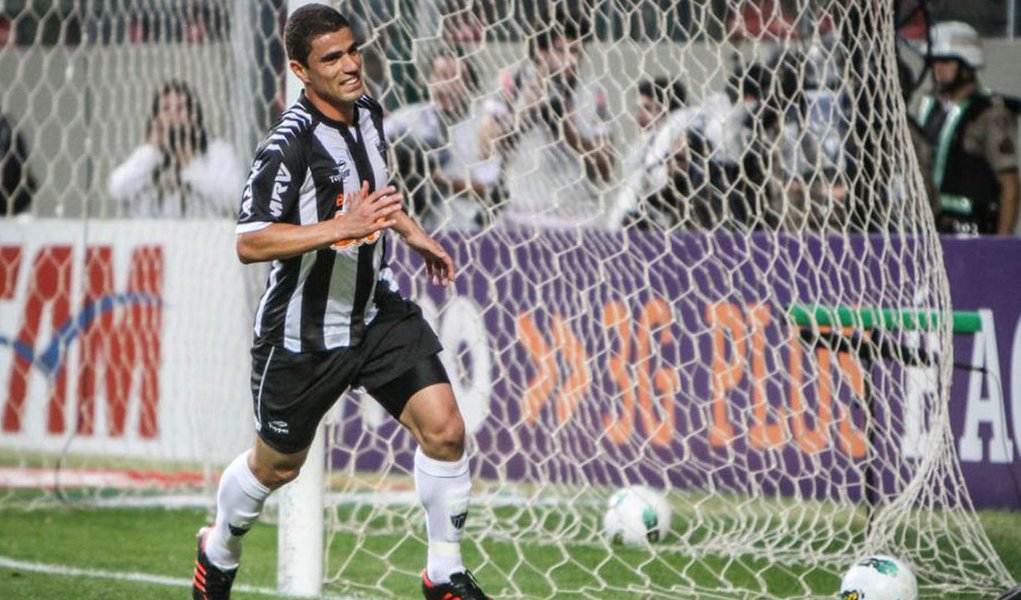 Galo bate Sport por 2 a 1 e volta a sonhar com título