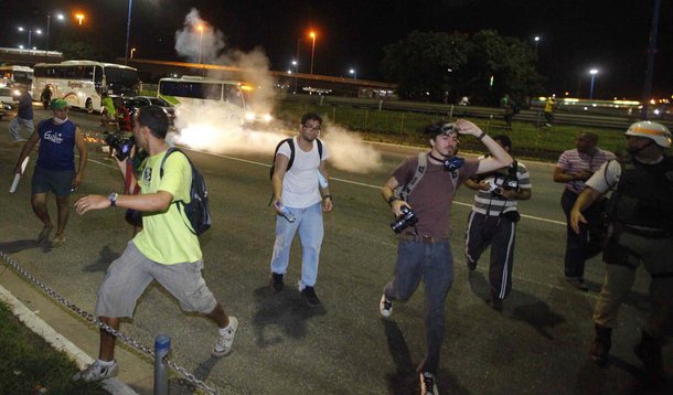 Sindicato critica PM por agressão a jornalistas