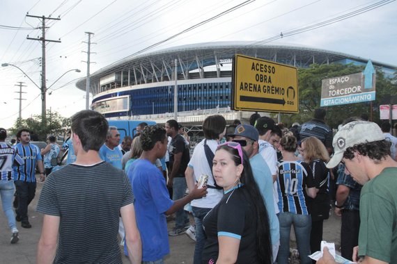 Vias de acesso à Arena do Grêmio passam por recuperação