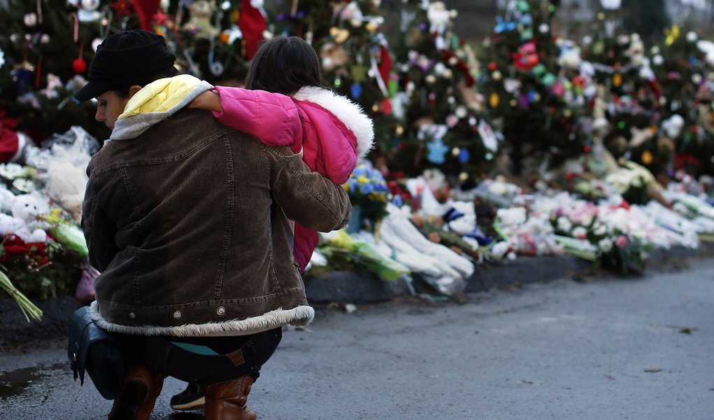 Obama quer propostas para conter violência armada