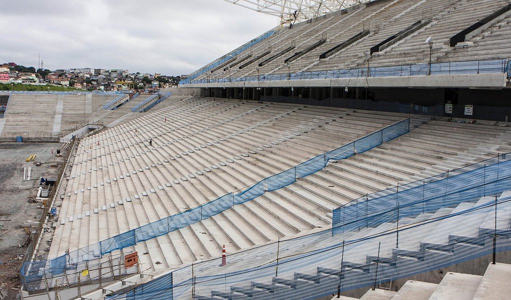 Arena Corinthians, a mais cara das últimas 4 Copas