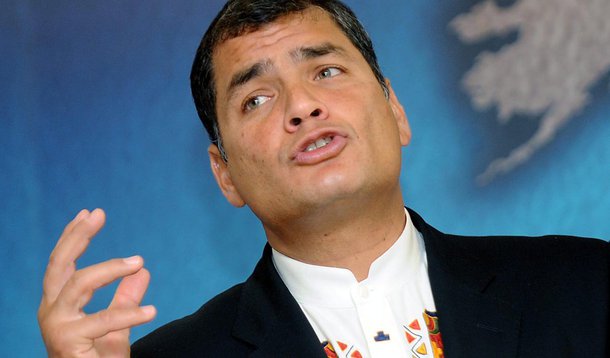 Correa inicia corrida presidencial na liderança