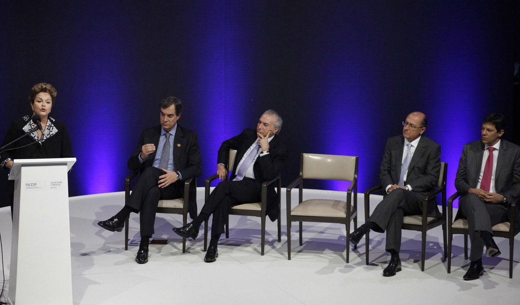 "Não estamos pensando em reduzir empregos"