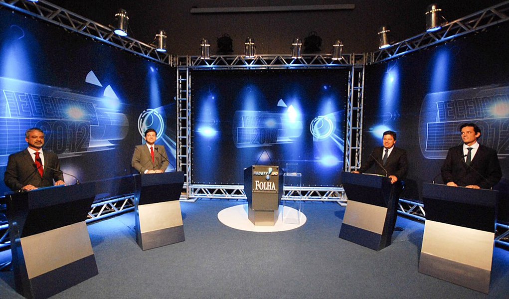 Debate com troca de farpas e provocações no Recife